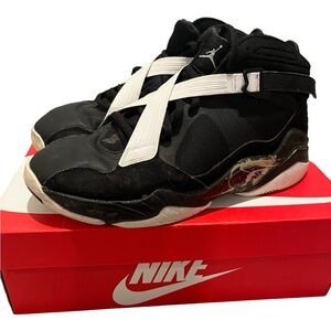 Nike Air Jordan Men’s US 11.5 Retro 8.0 black & white
